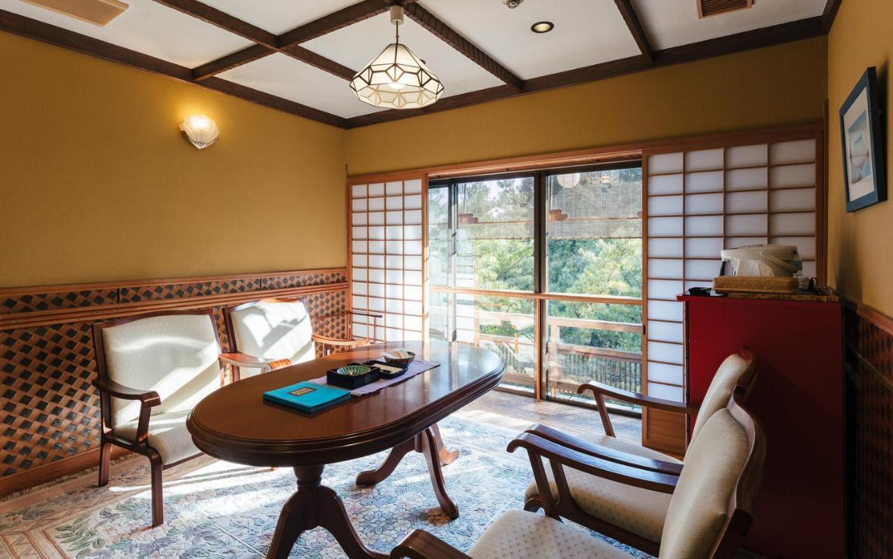 Hotel Futsukaichi Hot Spring - Daimaru Besso Chikushino Zewnętrze zdjęcie